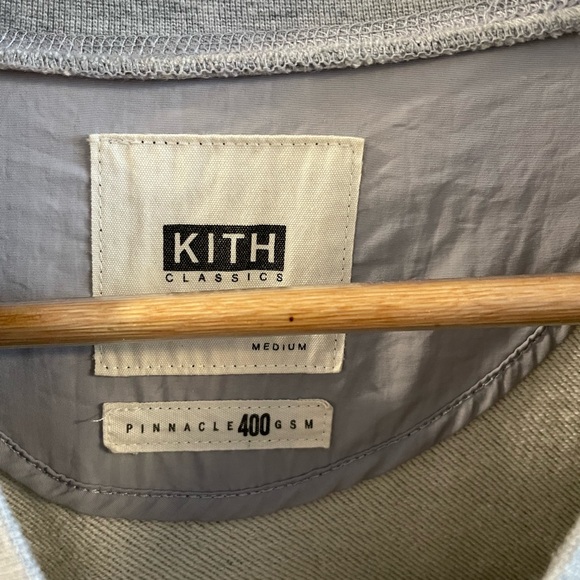 Kith frayed crewneck. Size: M - Picture 3 of 3